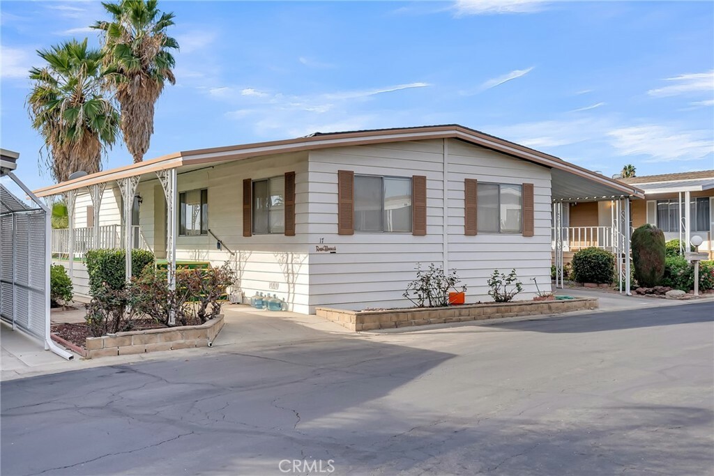 Property Photo:  23820 Ironwood Avenue 17  CA 92557 