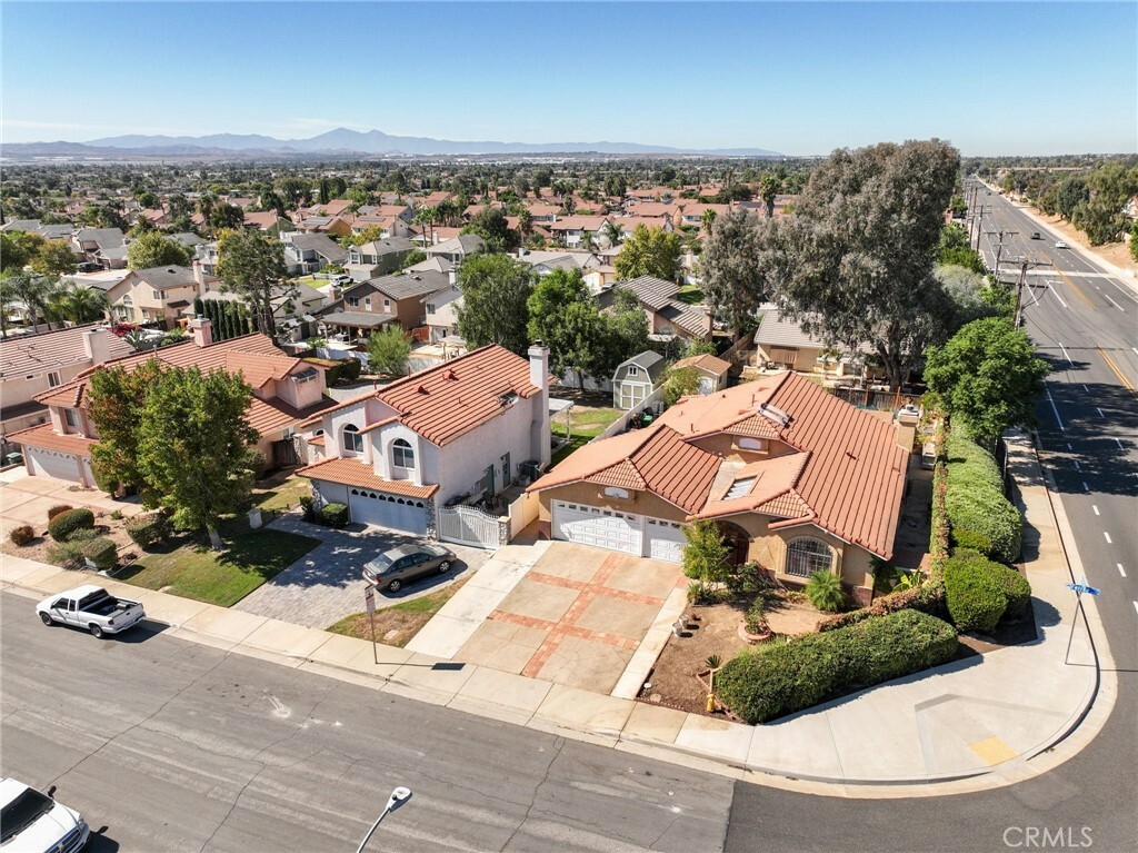 Property Photo:  13005 Felisa Street  CA 92553 