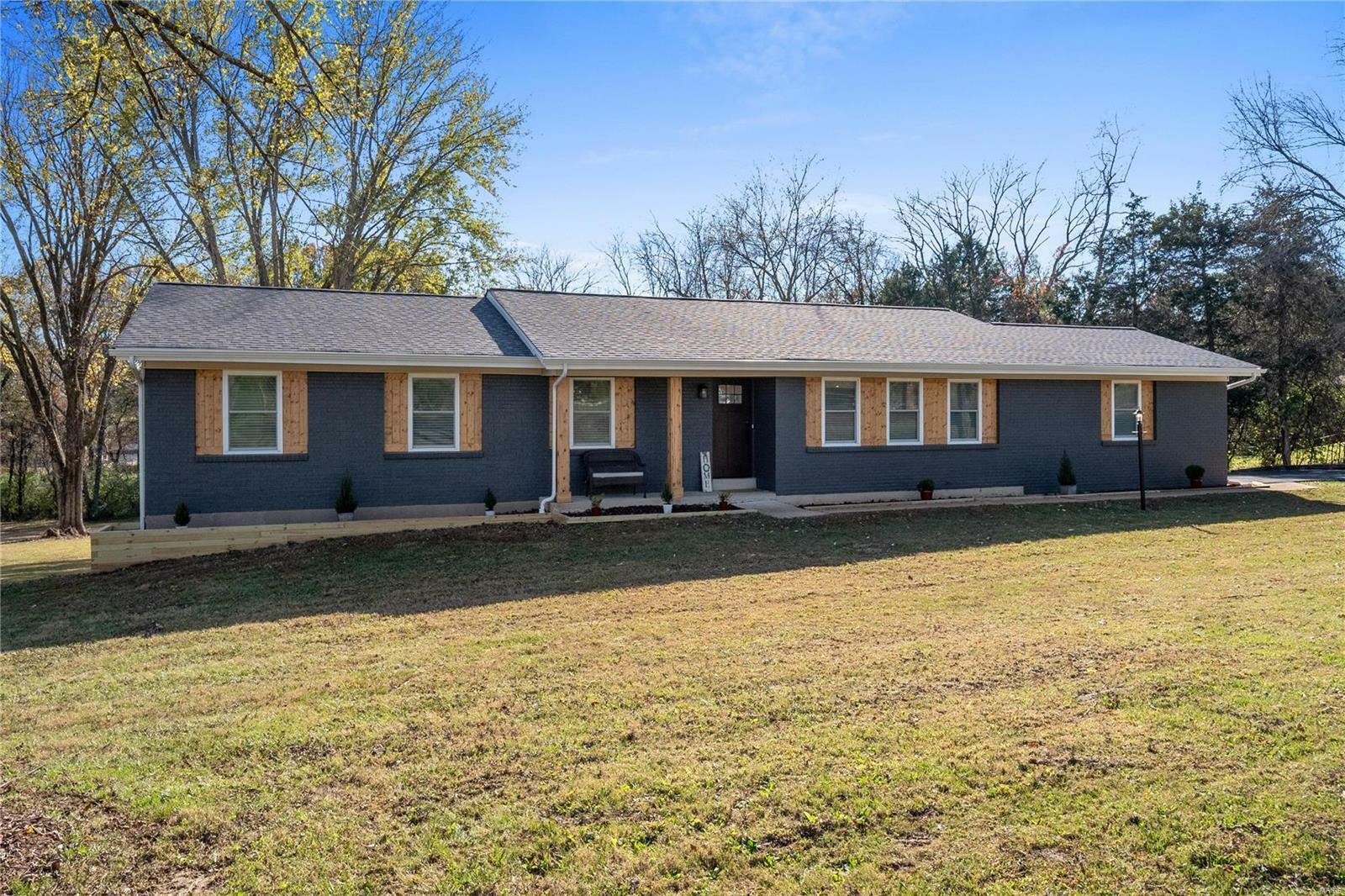 Property Photo:  21 Coachman Lane  MO 63089 