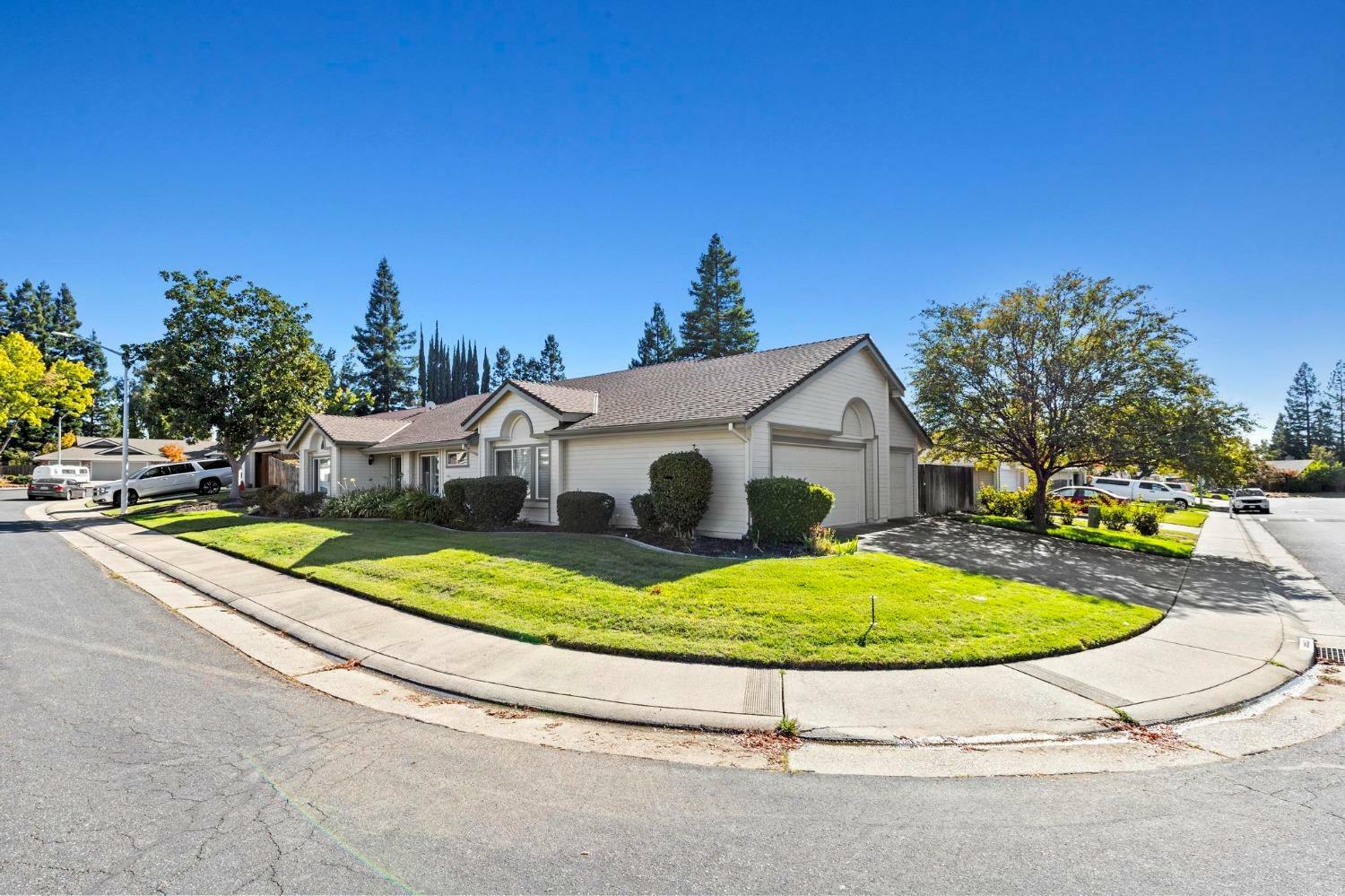 Property Photo:  1301 Acacia  CA 95661 