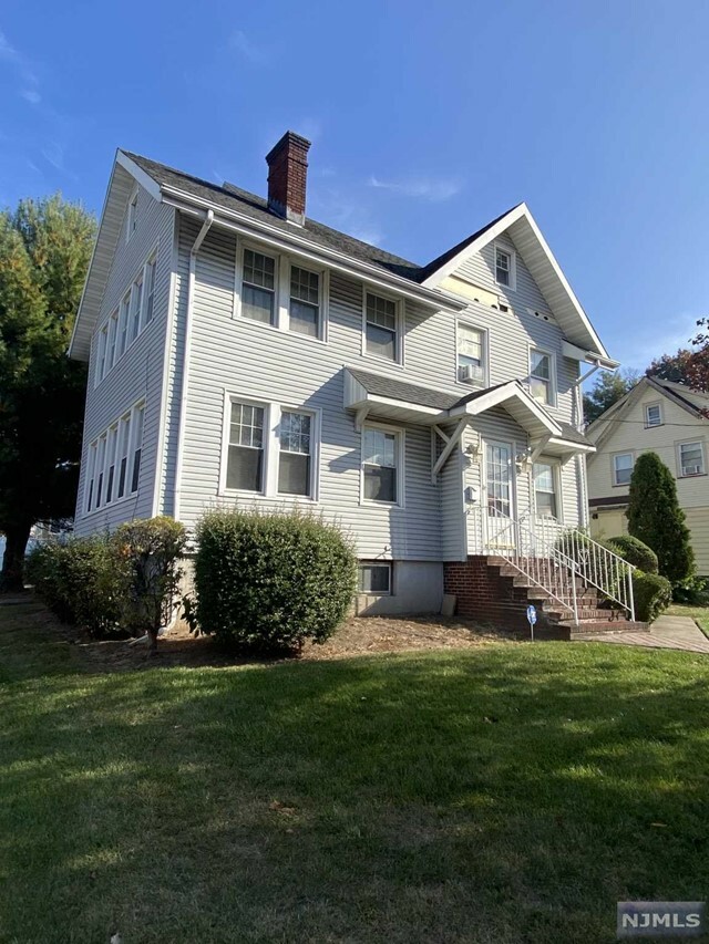 Property Photo:  223 Oakwood Avenue  NJ 07603 