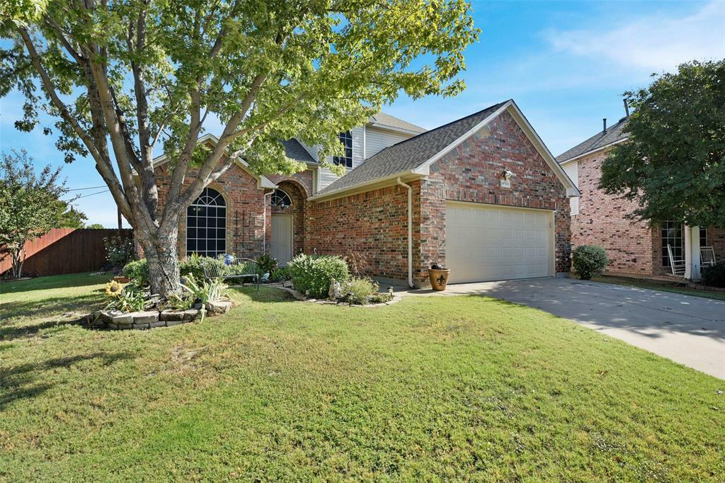 Property Photo:  4160 Petersburg Drive  TX 76244 