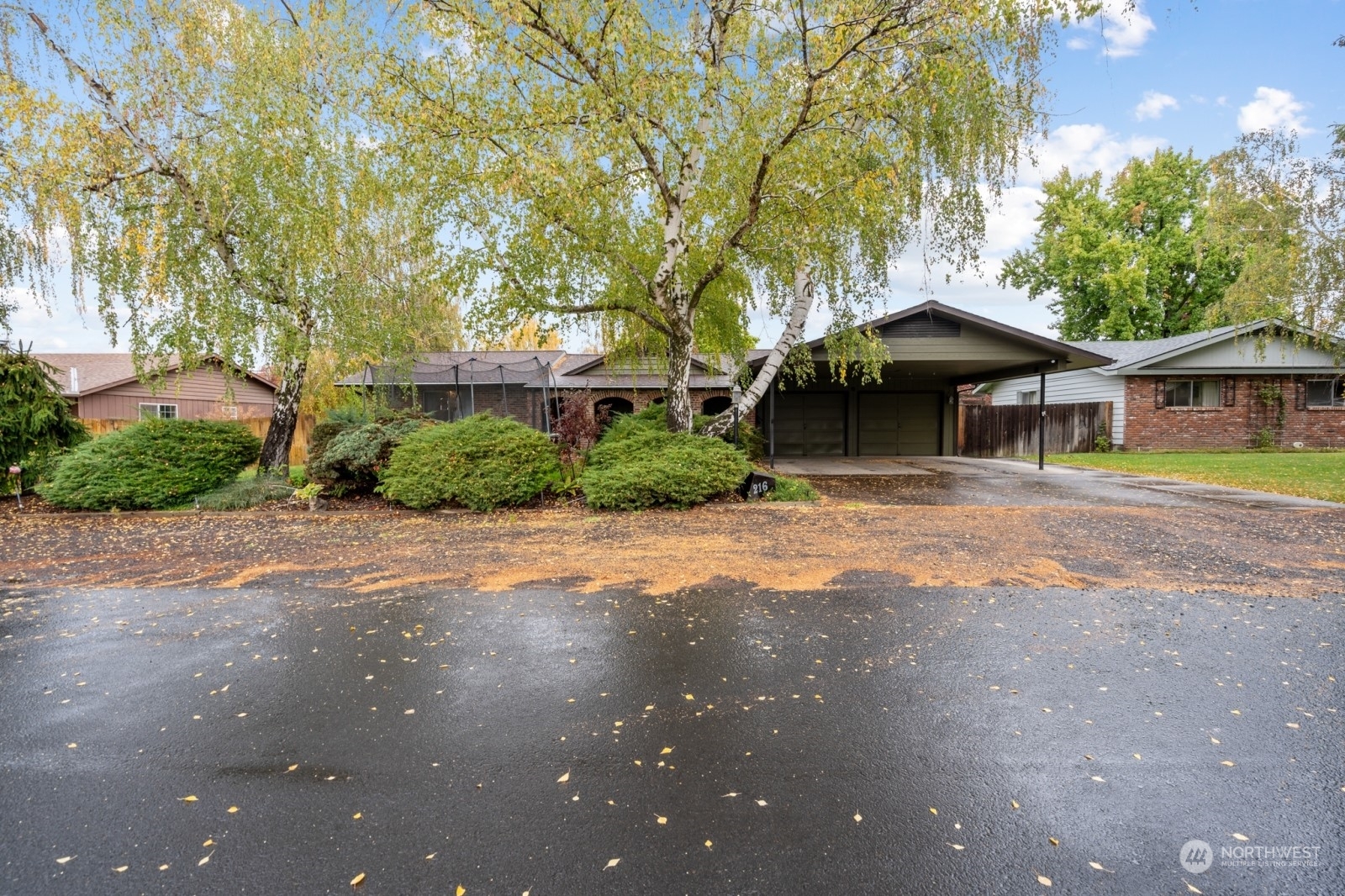 Property Photo:  216 Assumption Drive  WA 99362 