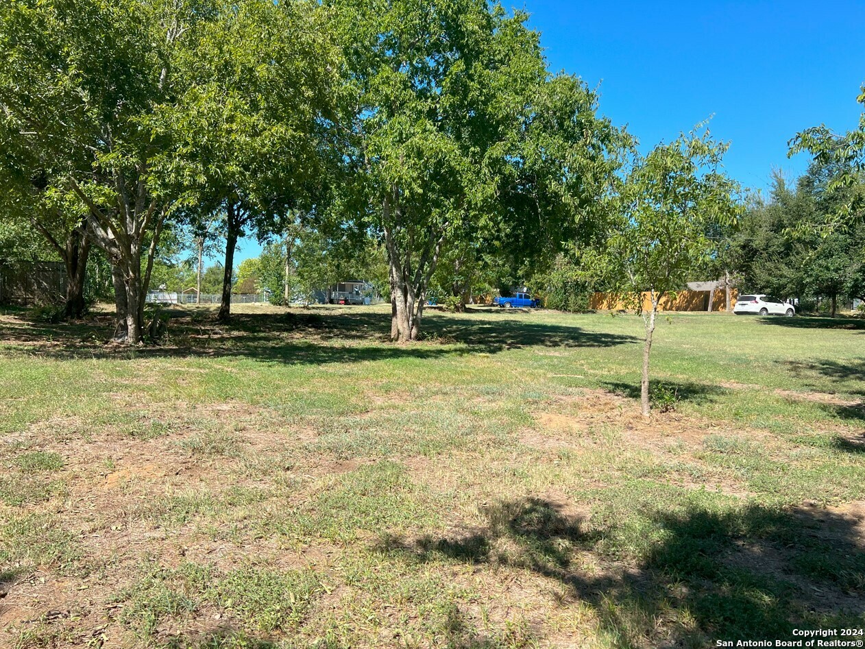 Property Photo: 00 Madison St TX 78621