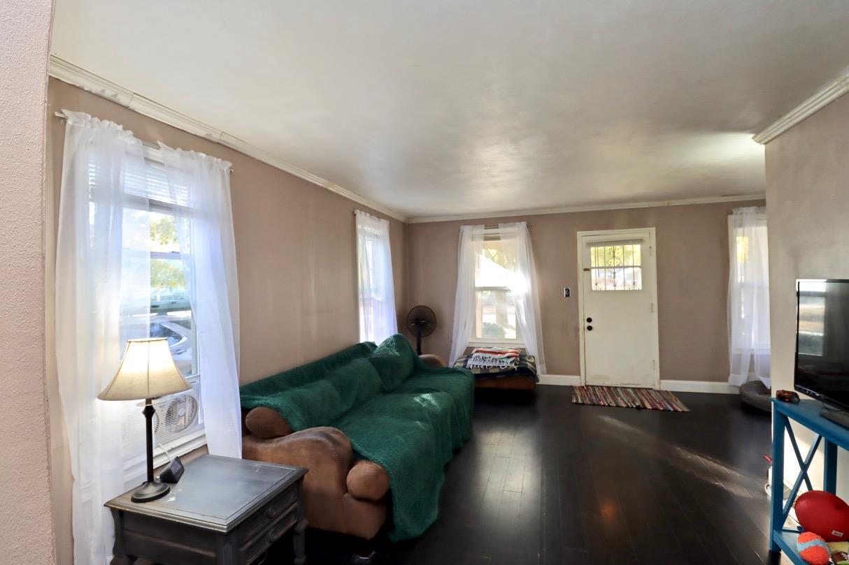 Property Photo: 1207 Oak Street WI 53511