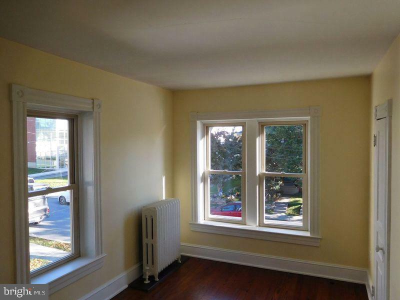 Property Photo:  40 N Hazel Street  PA 17545 