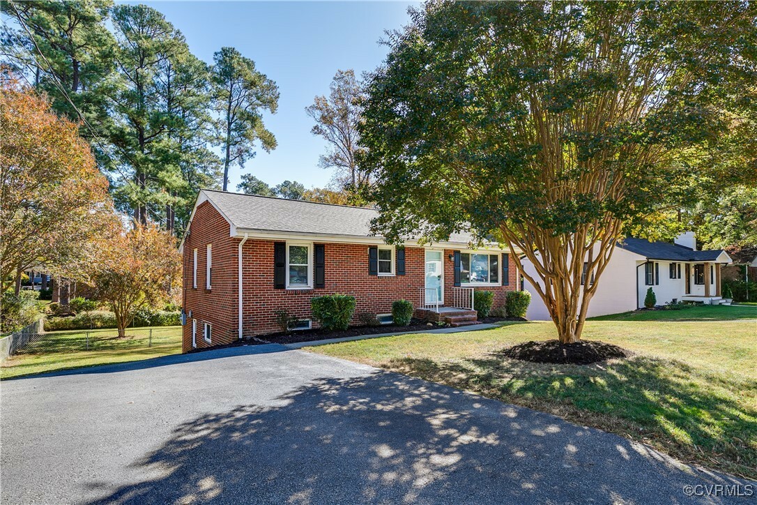 Property Photo:  1305 Beverly Drive  VA 23229 