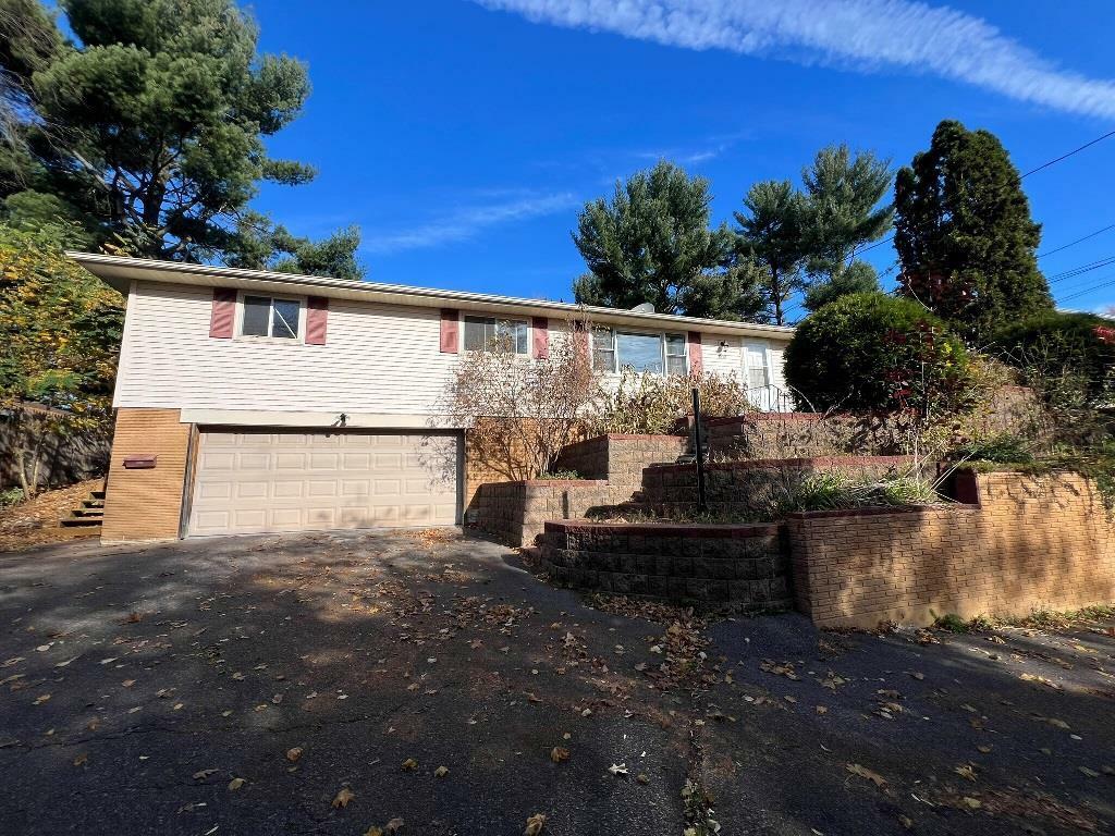 Property Photo:  1310 Greenhill Drive  WI 54401 