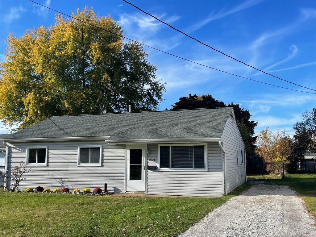 Property Photo: 1828 W 23rd Street PA 16502