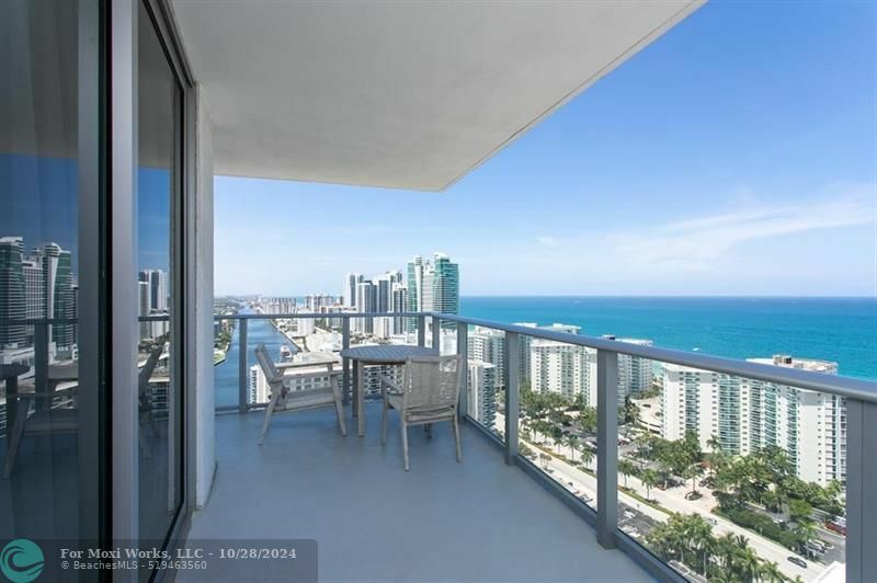 Property Photo:  4010 S Ocean Dr R2401  FL 33019 