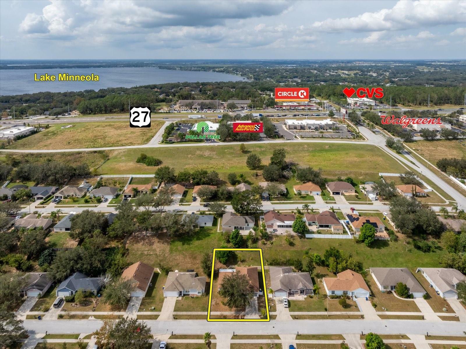 Property Photo: 721 Willow Run Street FL 34715