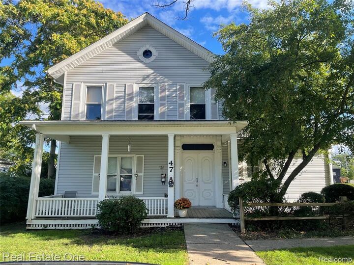 47 Pope Street  Lapeer MI 48446 2200 photo