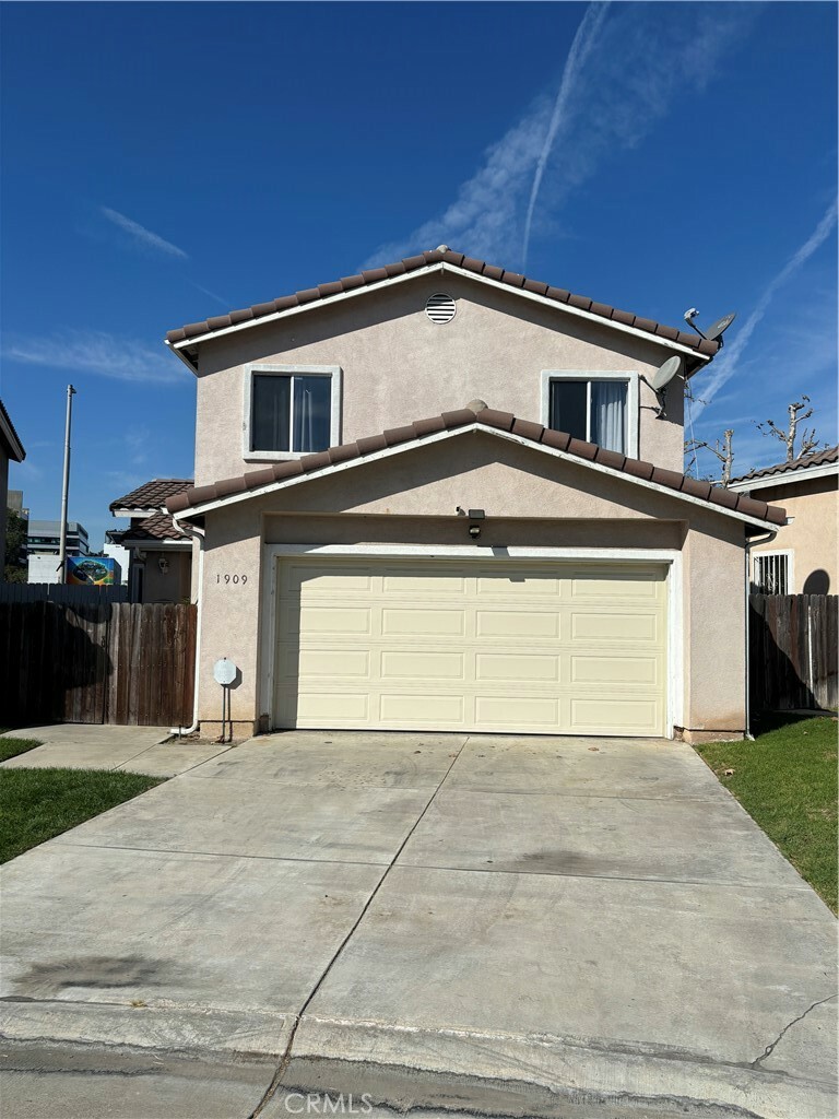 Property Photo:  1909 E 120th Street  CA 90059 