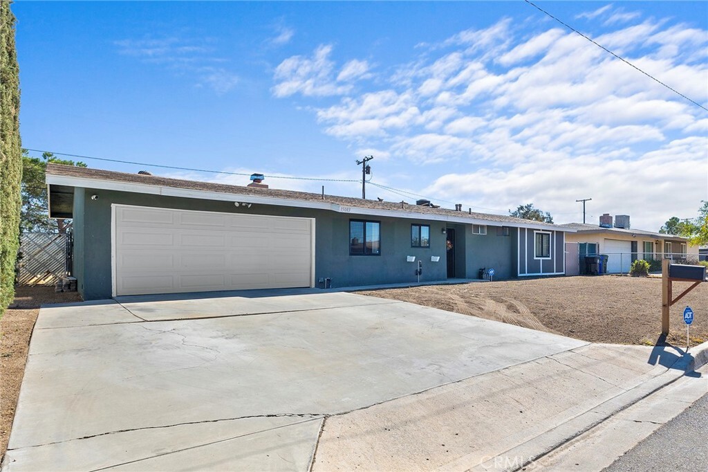 Property Photo:  15083 Condor Road  CA 92394 