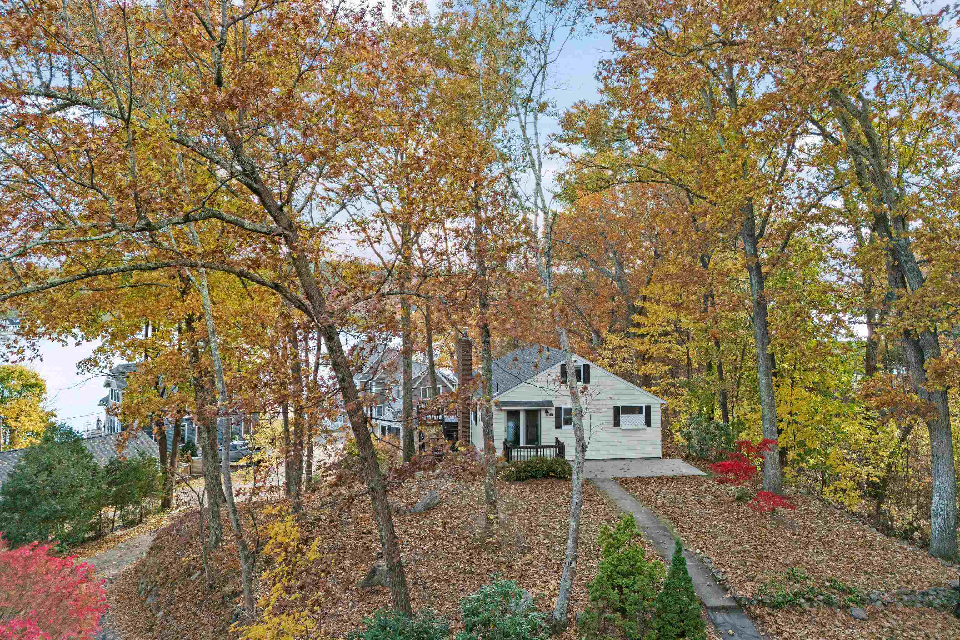 Property Photo:  12 Gardner Road  NH 03087 