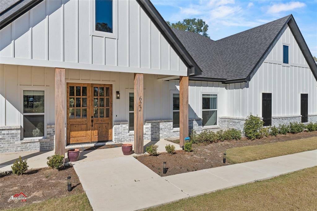 Property Photo:  622 Justice Street  LA 71078 