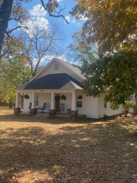 Property Photo:  4591 W Mount Comfort Road  AR 72704 