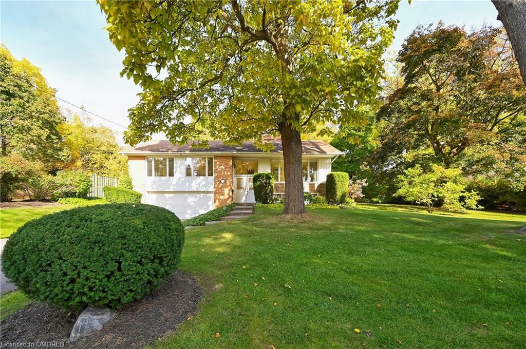 Property Photo:  257 Wedgewood Drive  ON L6J 4R6 