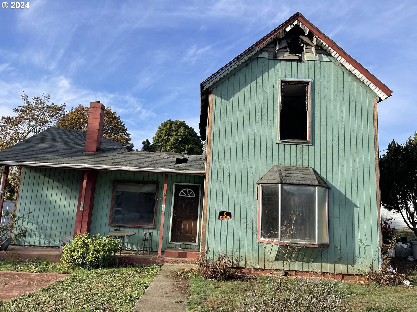 Property Photo:  141 NE D St  OR 97396 