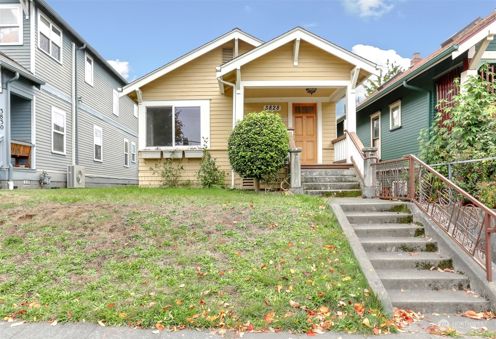 3828 Linden Avenue N  Seattle WA 98103 photo