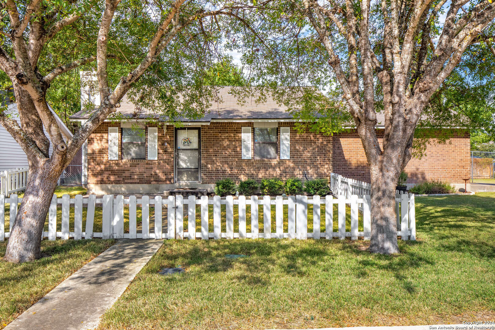 1545 Pams Path  New Braunfels TX 78130 photo