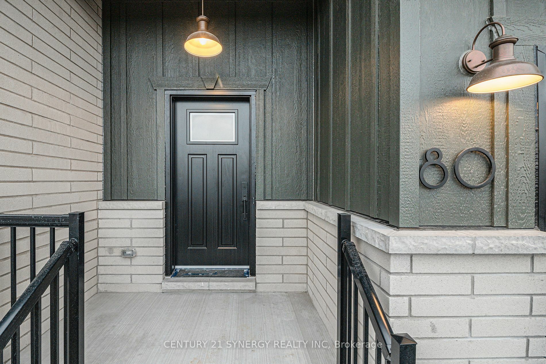 Property Photo:  80 Villeneuve St  ON K0C 1W0 