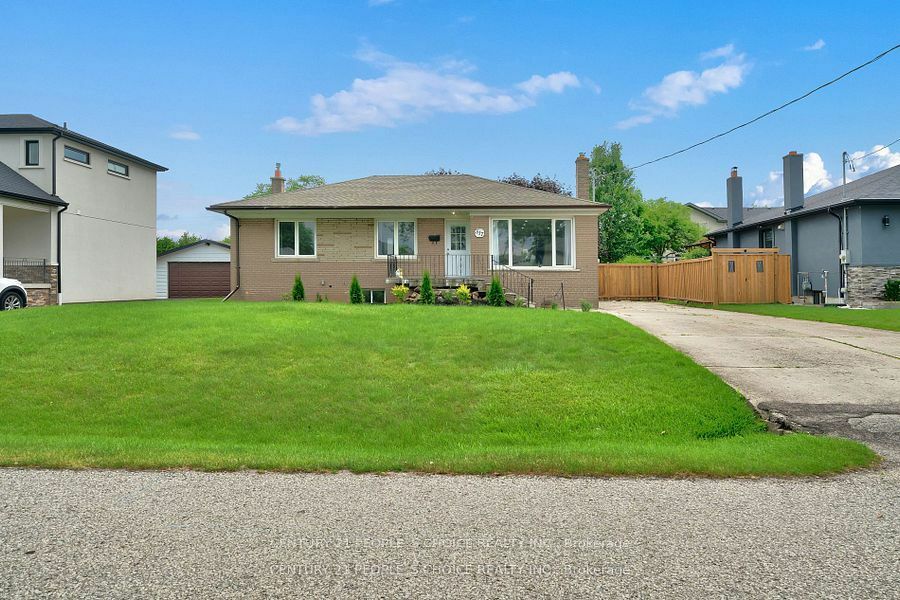 Property Photo:  517 Sandmere Pl  ON L6L 4G5 