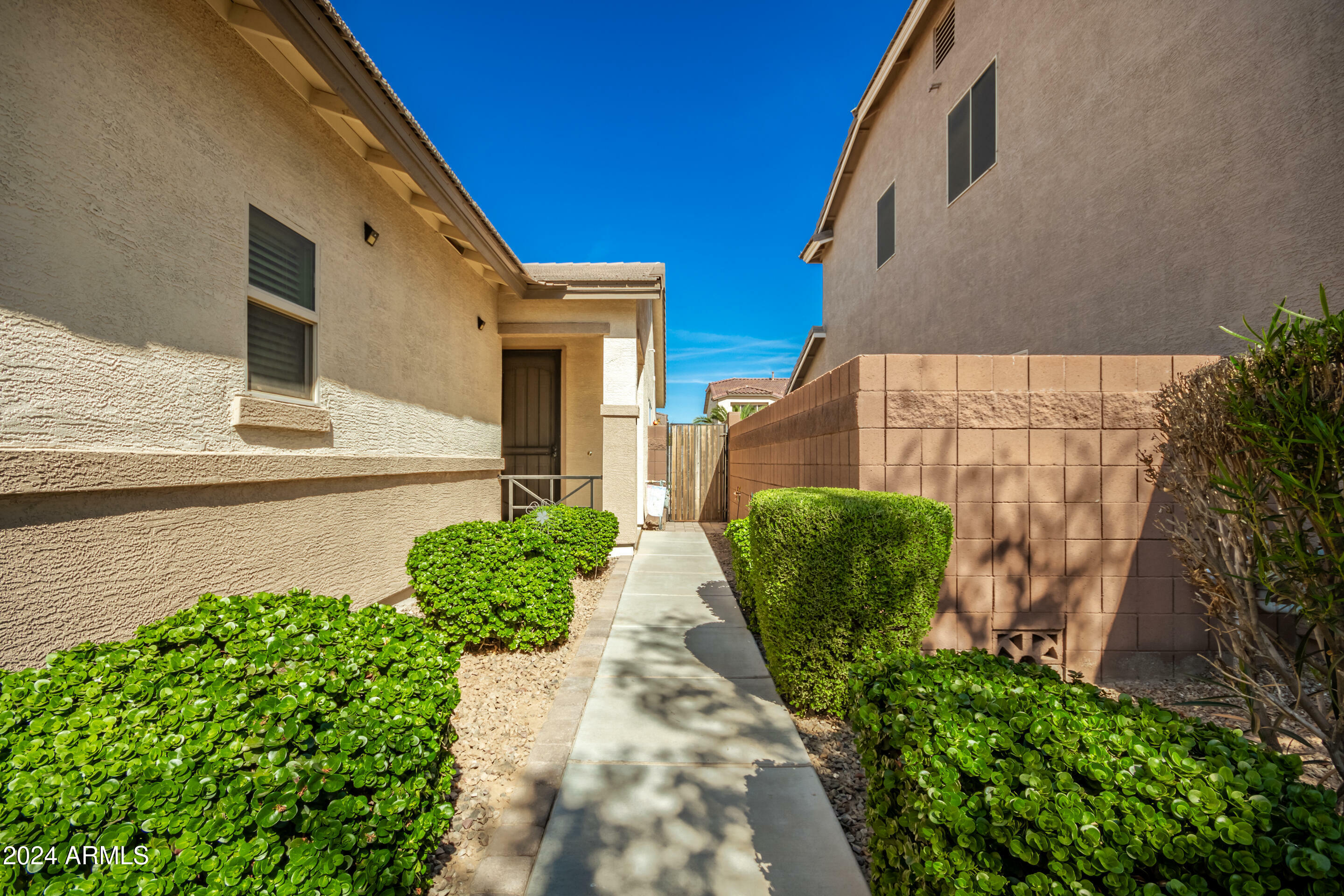 Property Photo:  1460 W Birch Road  AZ 85140 