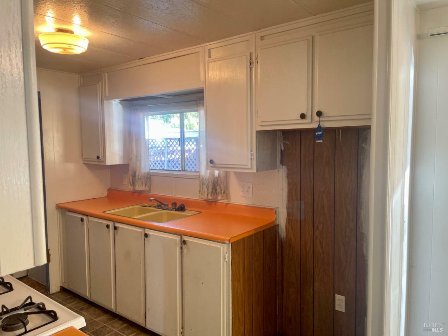 Property Photo: 700 E Gobbi Street 131 CA 95482