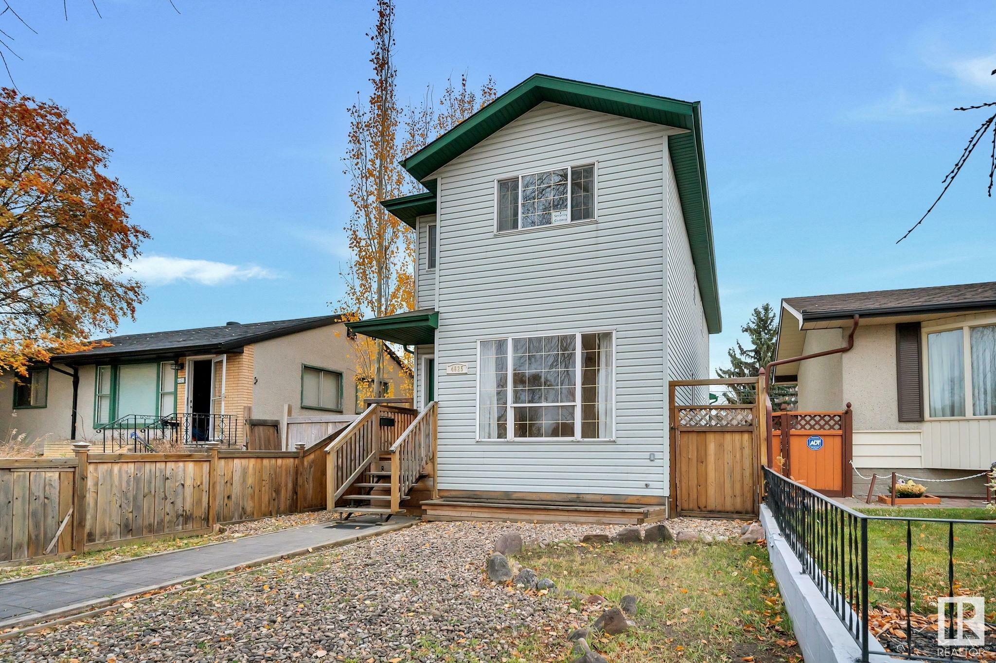 Property Photo:  4625 115 Avenue NW  AB T5W 0W1 