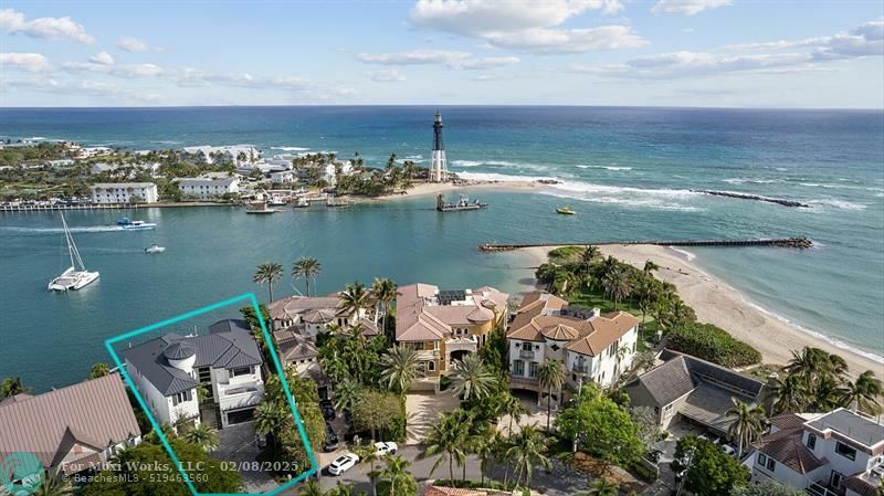 Property Photo:  2400 Bay Dr  FL 33062 