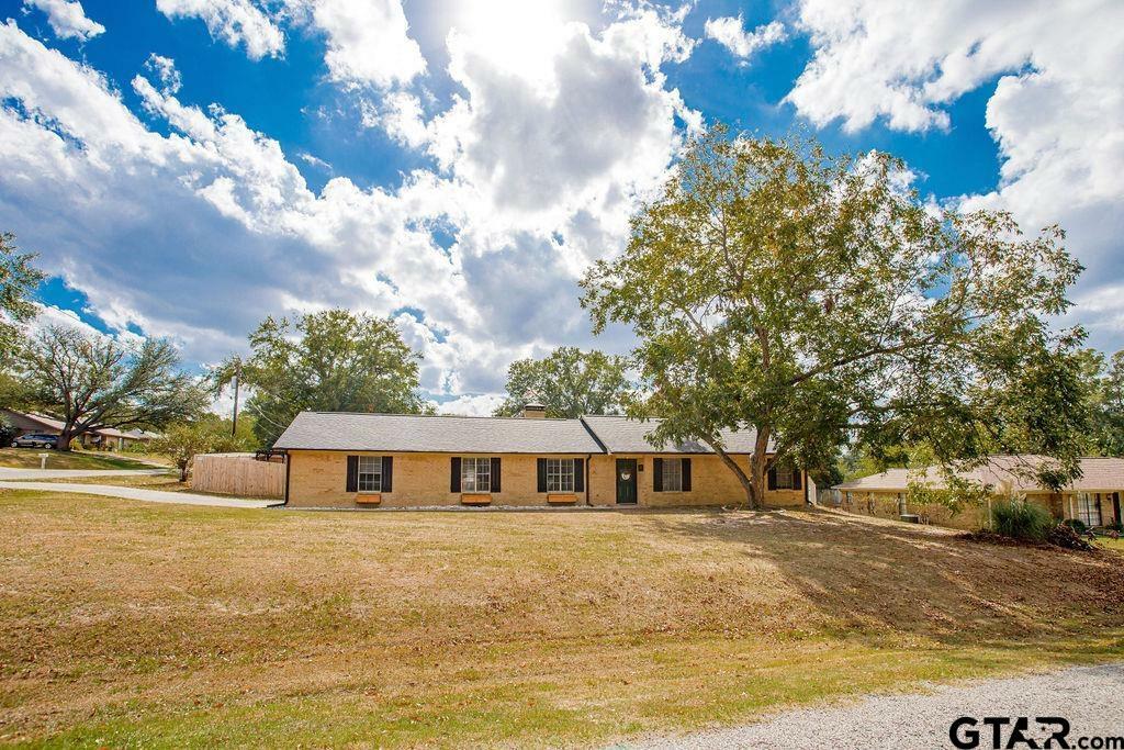 Property Photo:  312 Dublin Ave  TX 75703 