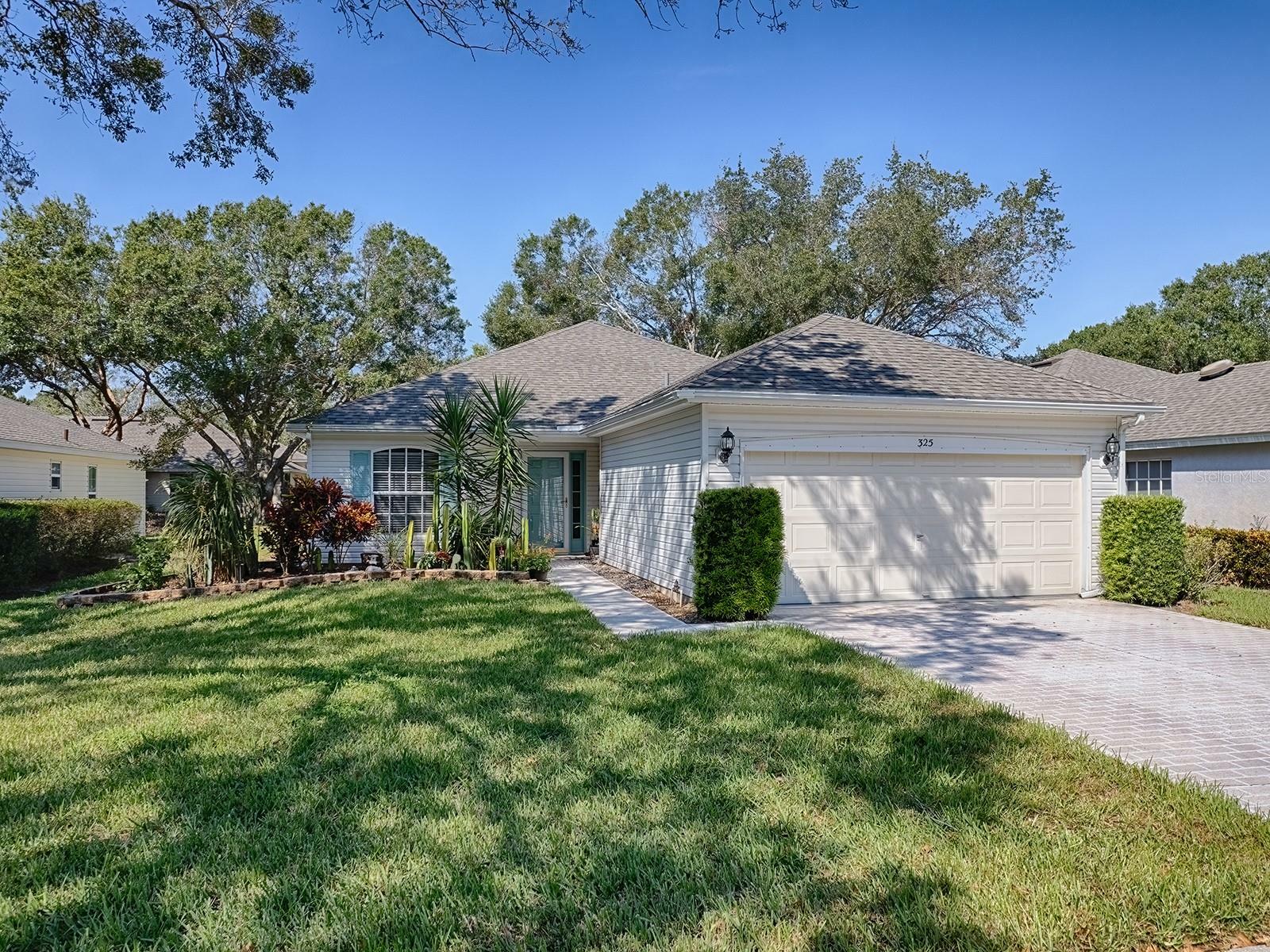 Property Photo:  325 Baytree Boulevard  FL 32778 