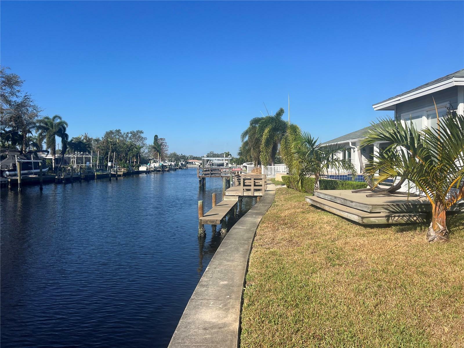 Property Photo:  184 97th Avenue NE  FL 33702 