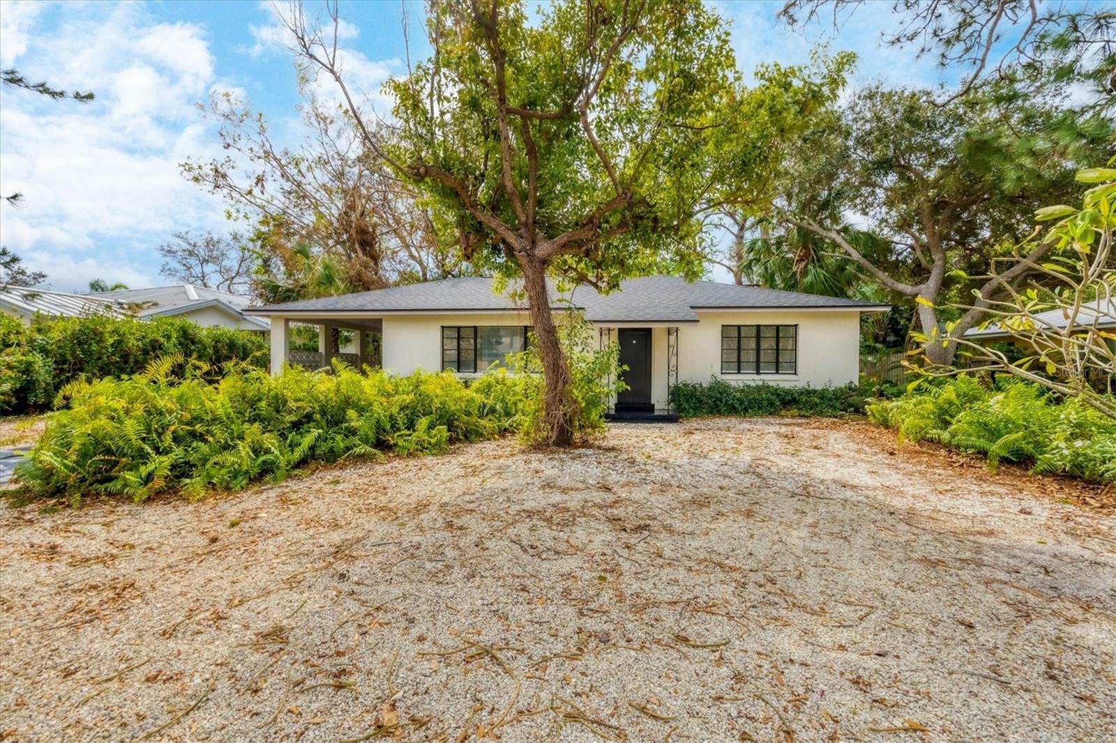 Property Photo:  1870 Orchid Street  FL 34239 