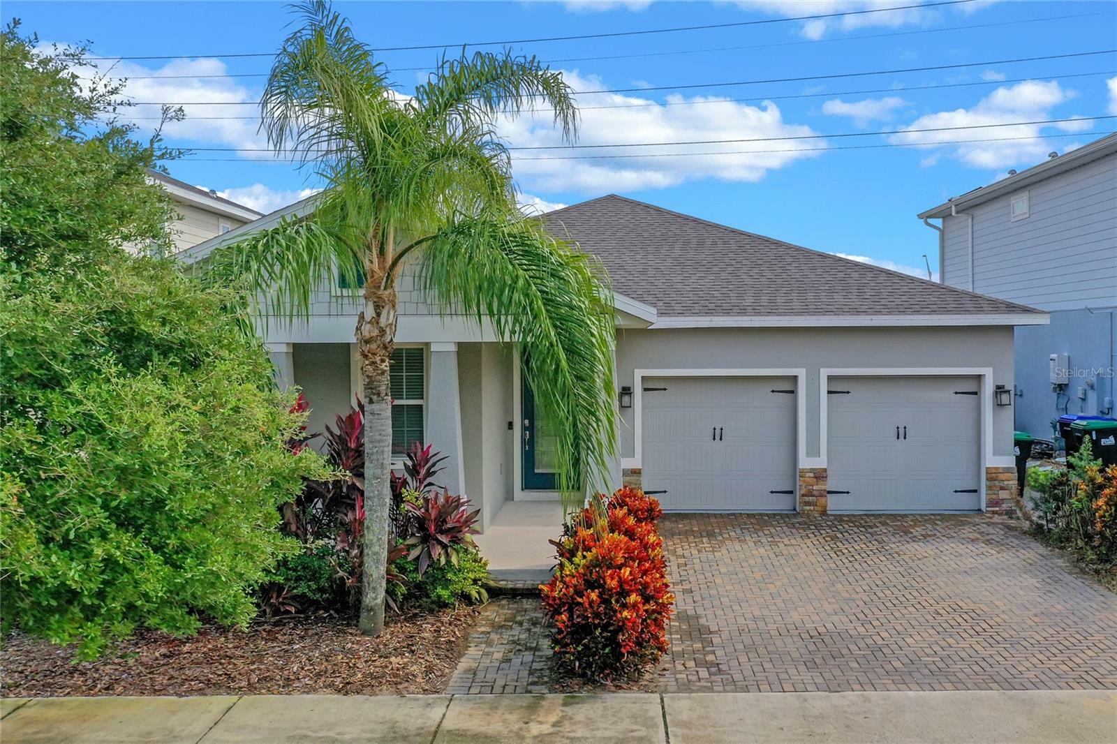 Property Photo:  6187 Glory Bower Drive  FL 34787 