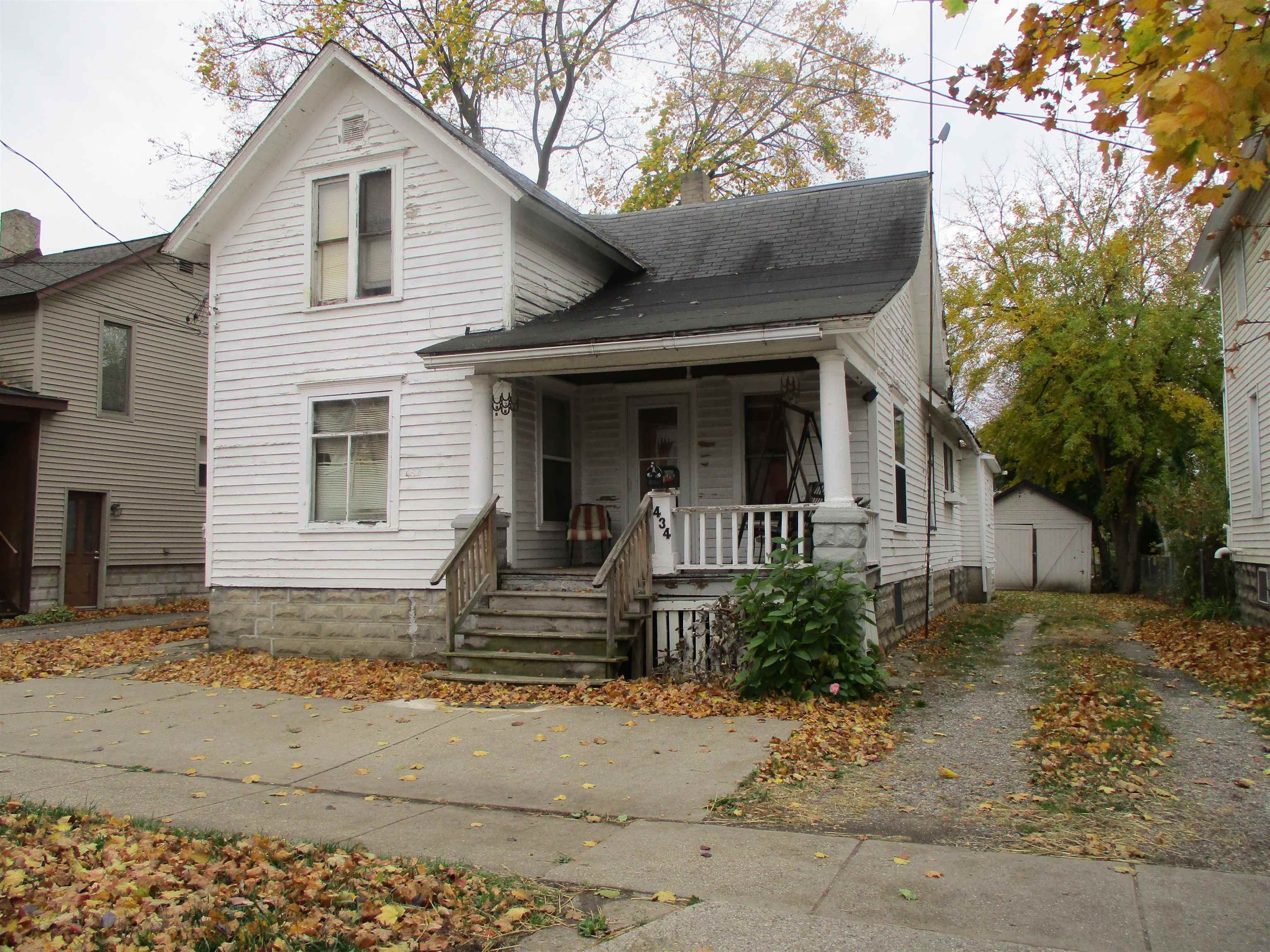 434 E Comstock Street  Owosso MI 48867 photo