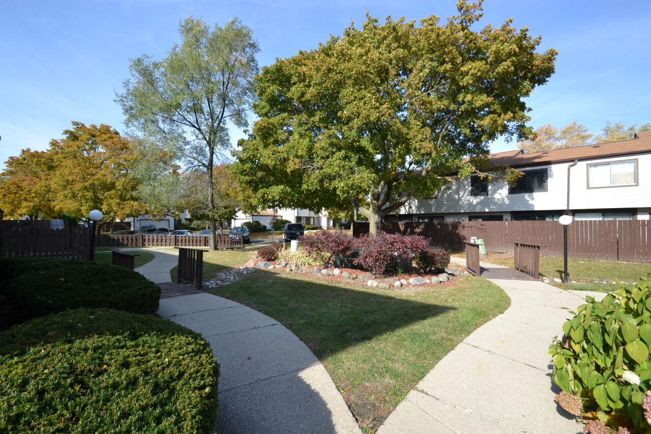 Property Photo: 8305 N 107th St J WI 53224