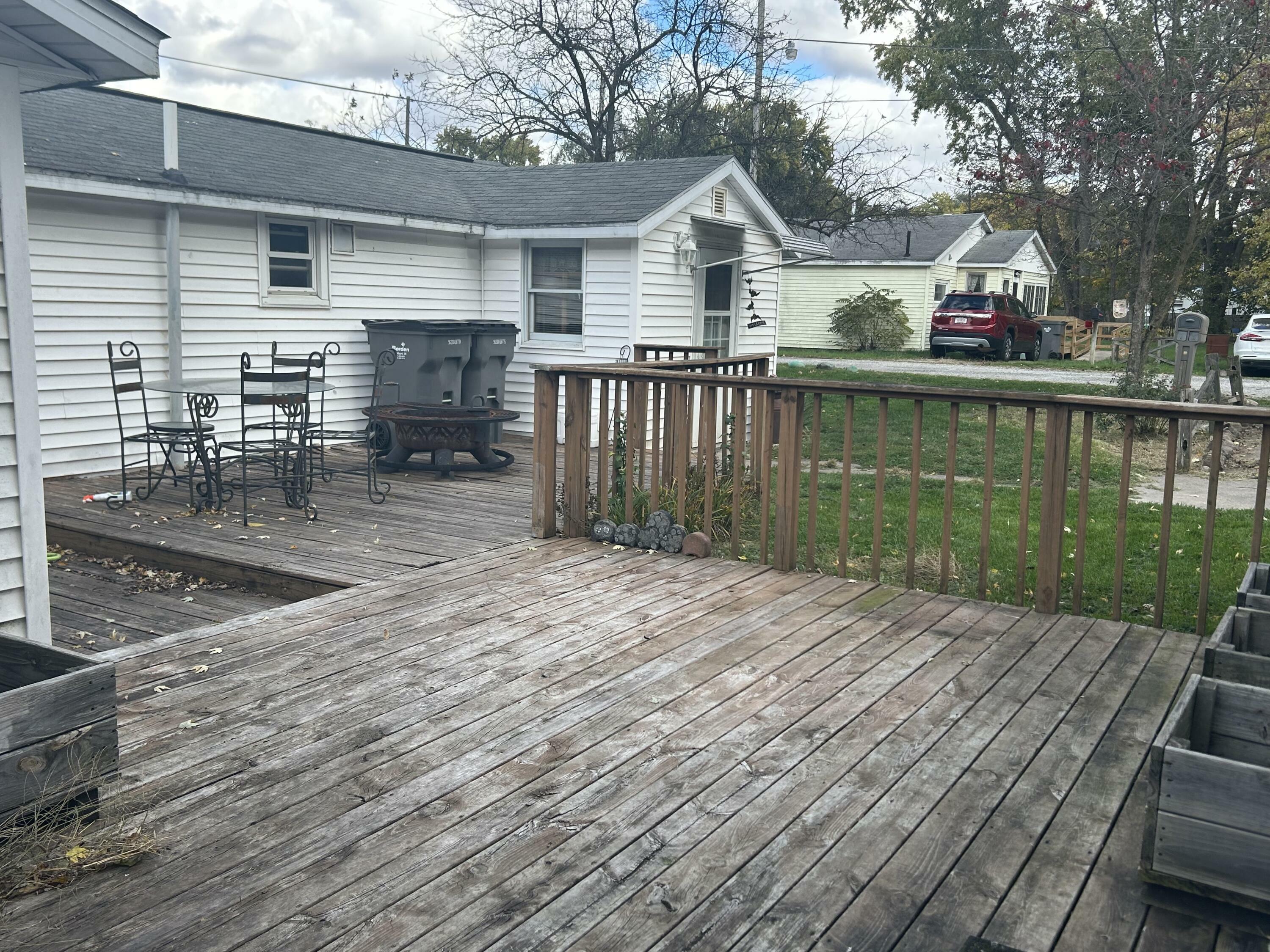 Property Photo:  3102 Owens Court  MI 49120 