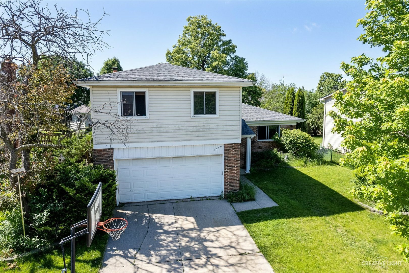 Property Photo:  6669 Foxtree Avenue  IL 60517 