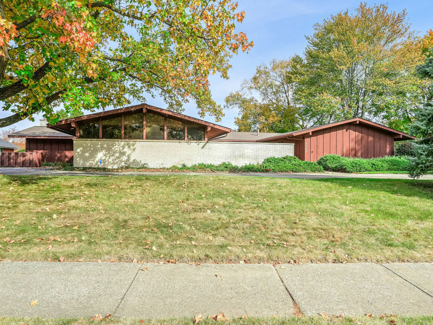 3202 Valley Brook Drive  Champaign IL 61822 photo