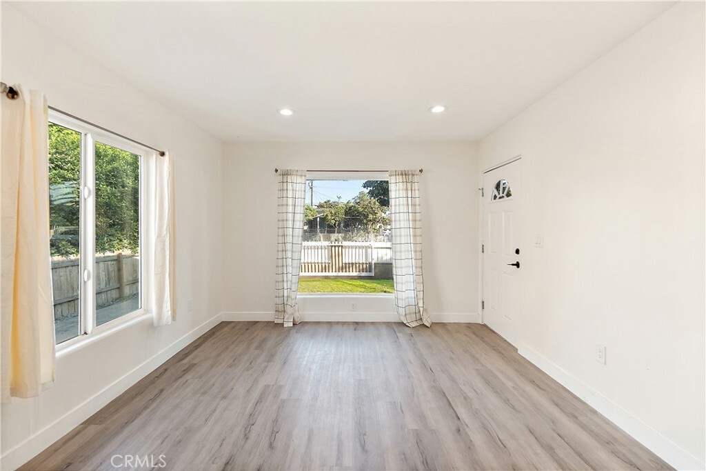 Property Photo:  734 W 139th Street  CA 90222 