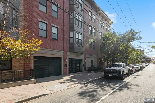 Property Photo:  615 Adams Street 2F  NJ 07030 