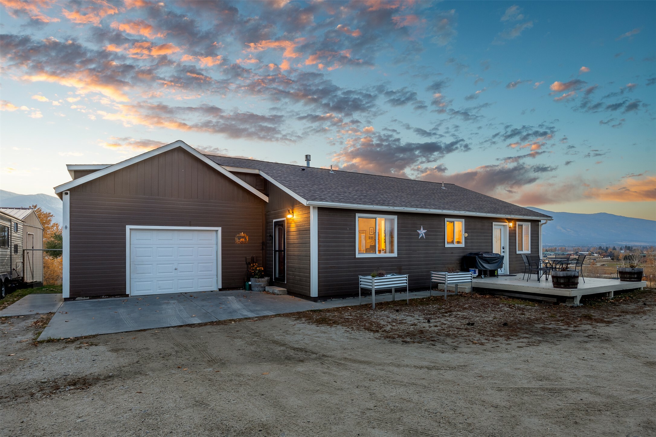 4371 Badger Lane  Stevensville MT 59870 photo