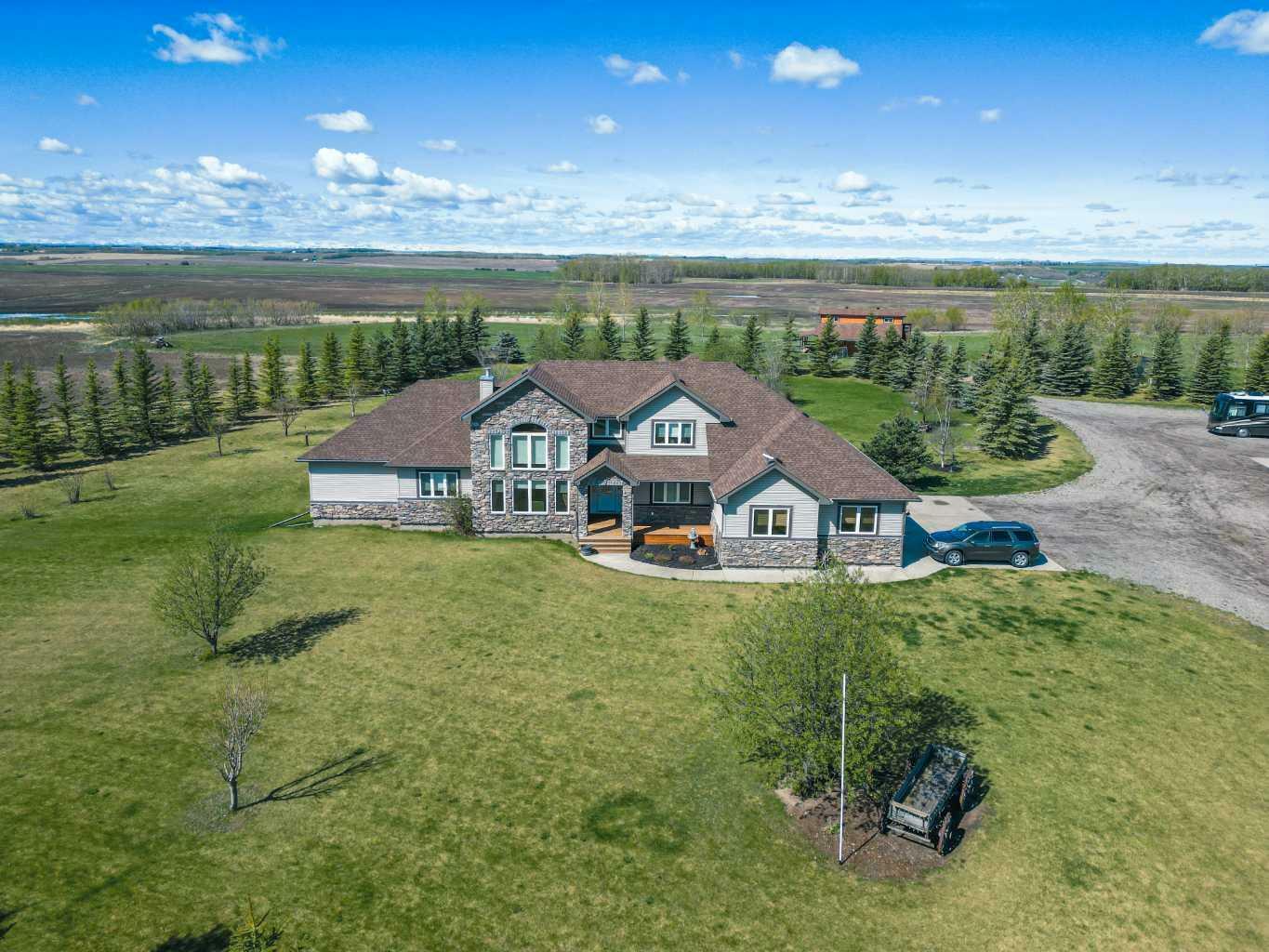 Property Photo: 33550 Range Road 23 AB T4H 1P4