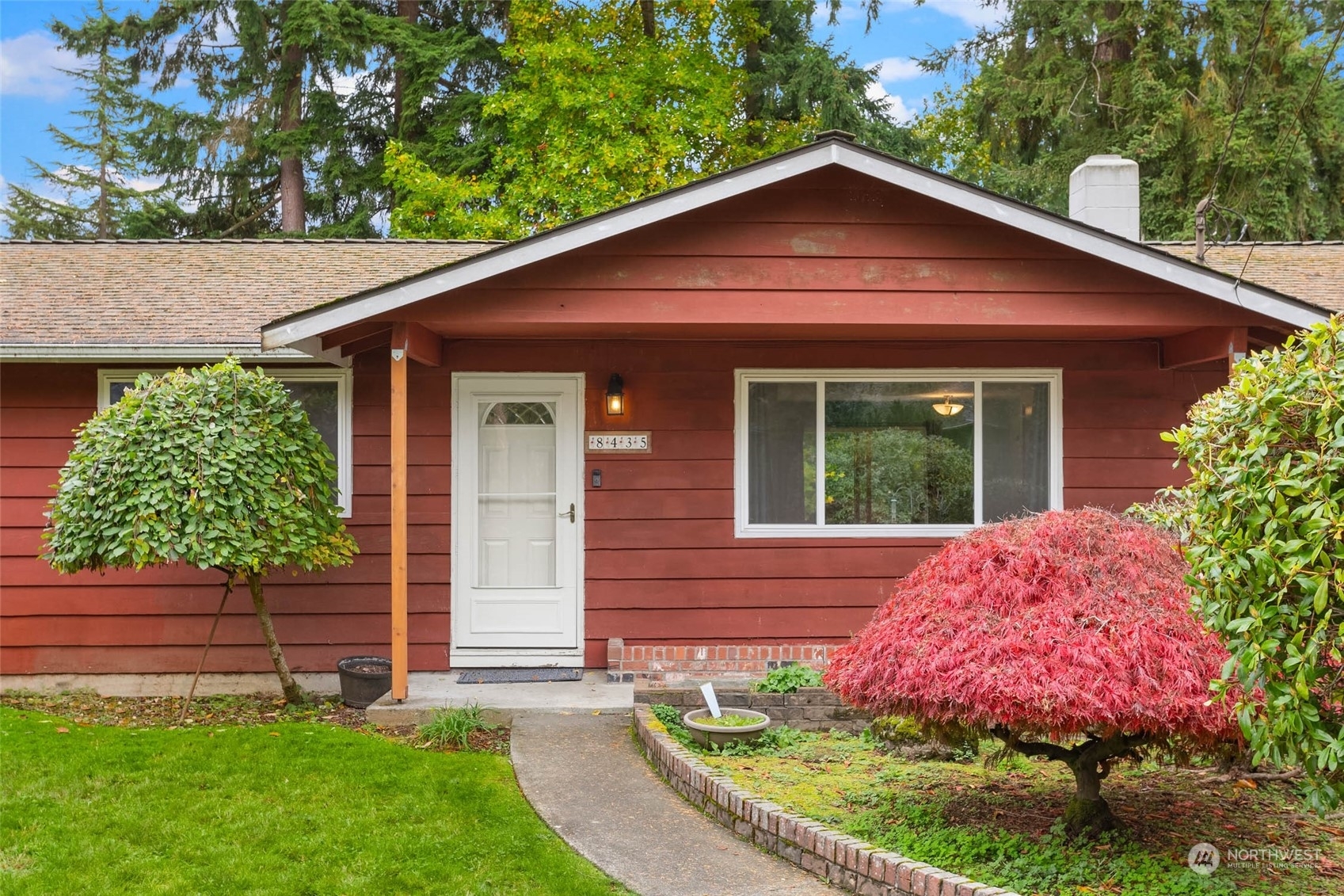 Property Photo:  8435 NE 138th Street  WA 98034 