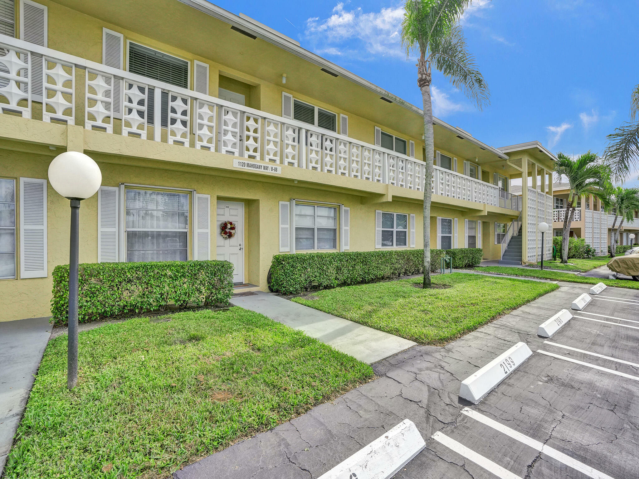 Property Photo:  1120 Mahogany Way 202  FL 33445 