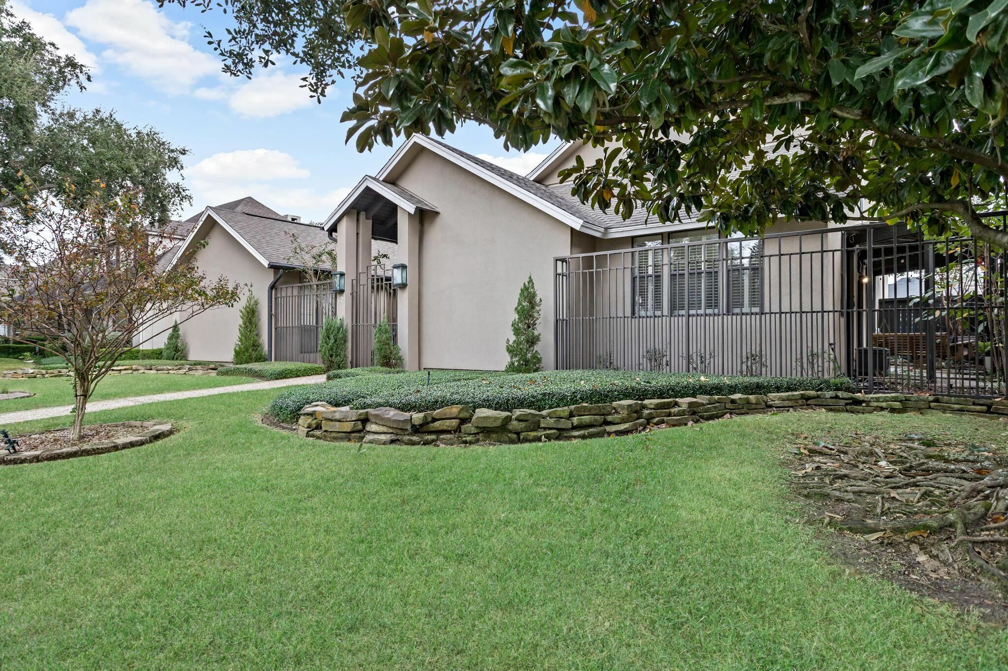 12 Bellchase Gardens Dr.  Beaumont TX 77706 photo