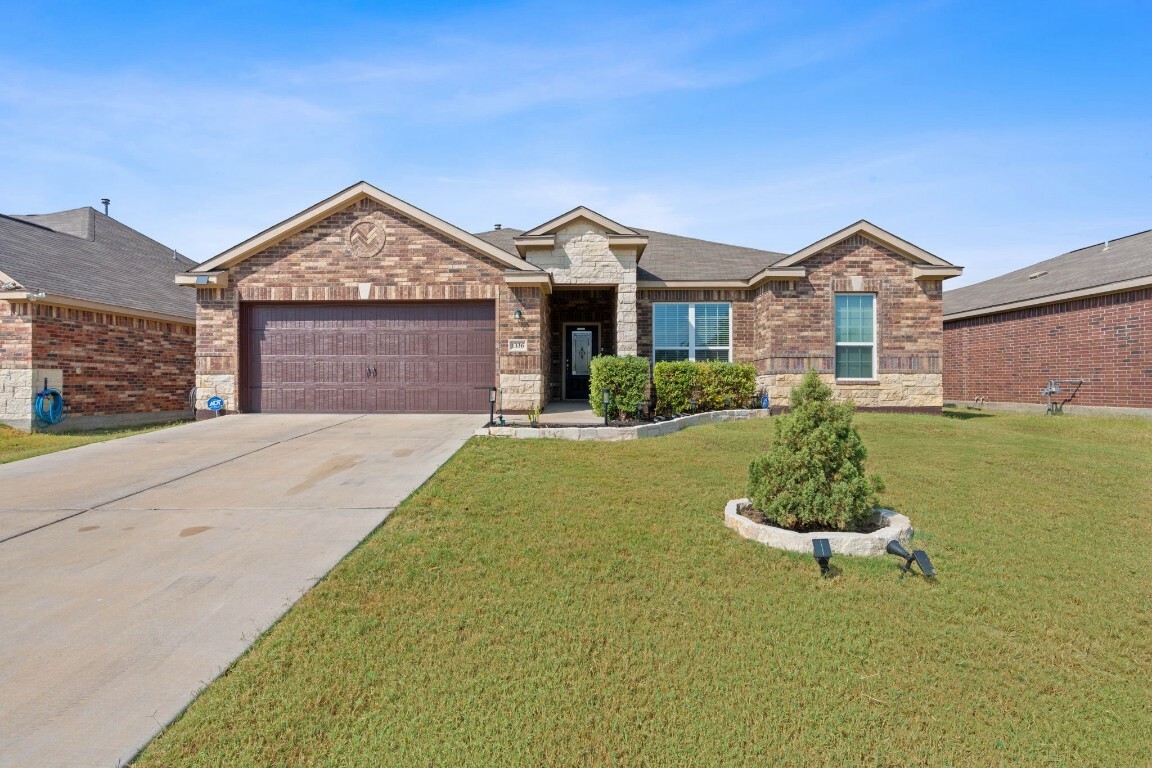 Property Photo:  1336 Twin Estates Drive  TX 78640 