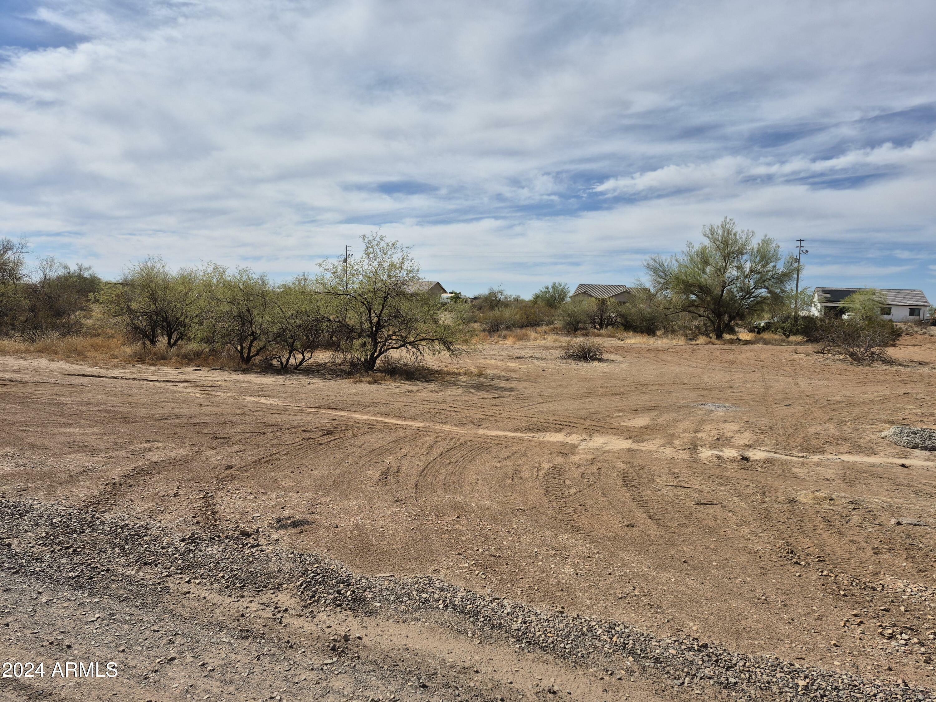 Property Photo:  32425 N 224th Drive -  AZ 85361 